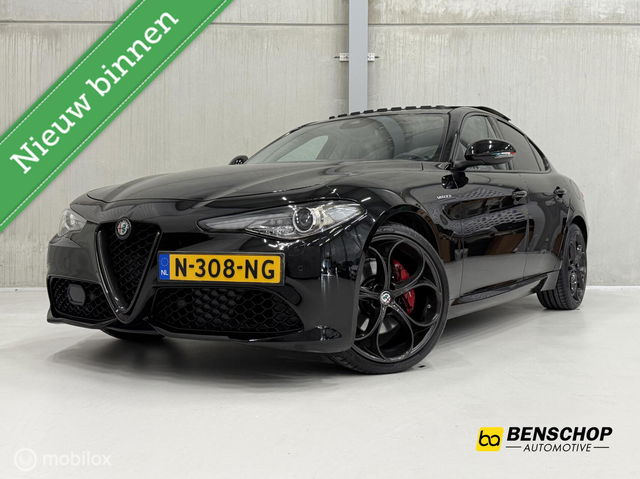 Alfa Romeo Giulia - 2.0 T AWD Veloce Panodak 20 inch Carplay Navi Camera Squadra tuning
