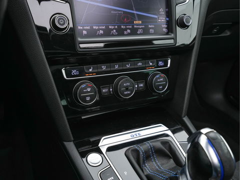 Volkswagen Passat Variant 1.4 TSI GTE Highline Plug-in Aut. *PANO | LEATHER-ALCANTARA | FULL-LED | CAMERA | NAVI-FULLMAP | ADAPTIVE-CRUISE | HEATED-ERGONOMIC-SPORTSEATS | KEYLESS | PDC | ECC | PRIVACY-GLASS | TOWBAR | AMBIENT-LIGHT | KEYLESS | ..