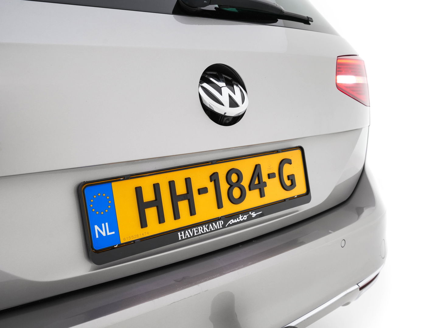 Volkswagen Passat Variant 1.4 TSI GTE Highline Plug-in Aut. *PANO | LEATHER-ALCANTARA | FULL-LED | CAMERA | NAVI-FULLMAP | ADAPTIVE-CRUISE | HEATED-ERGONOMIC-SPORTSEATS | KEYLESS | PDC | ECC | PRIVACY-GLASS | TOWBAR | AMBIENT-LIGHT | KEYLESS | ..