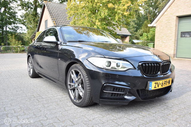 BMW 2 Serie - Coupé M235i xDrive High Executive