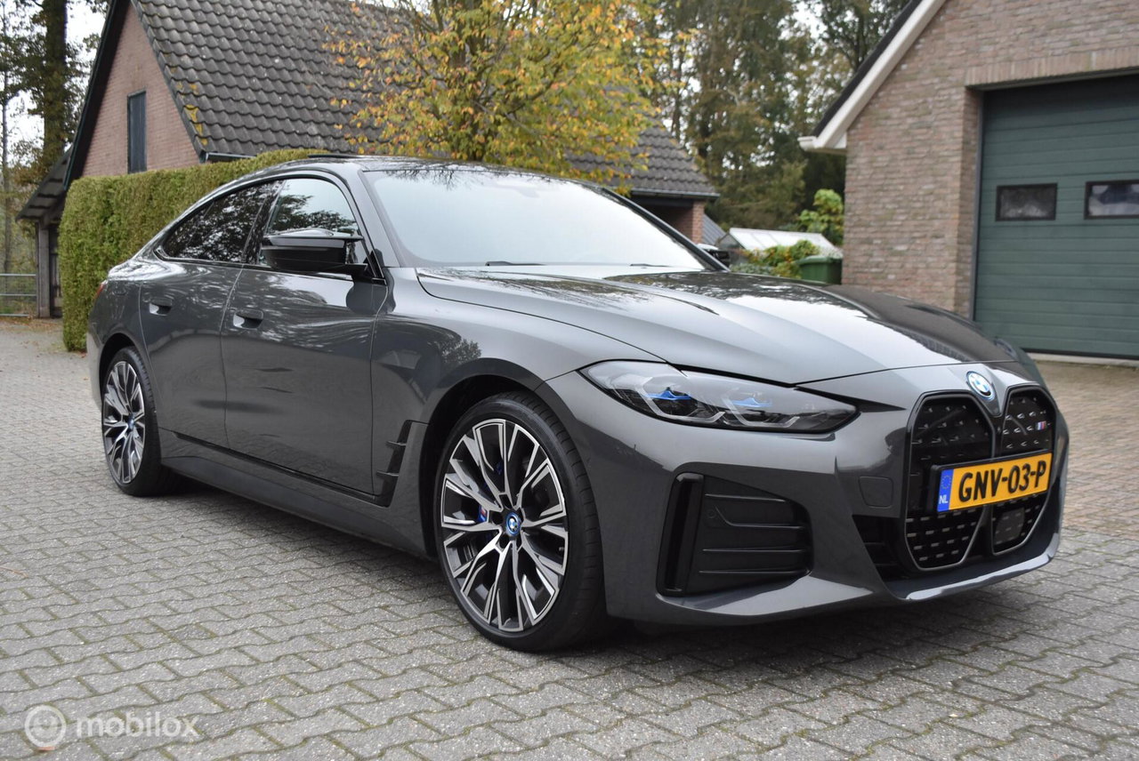 BMW i4