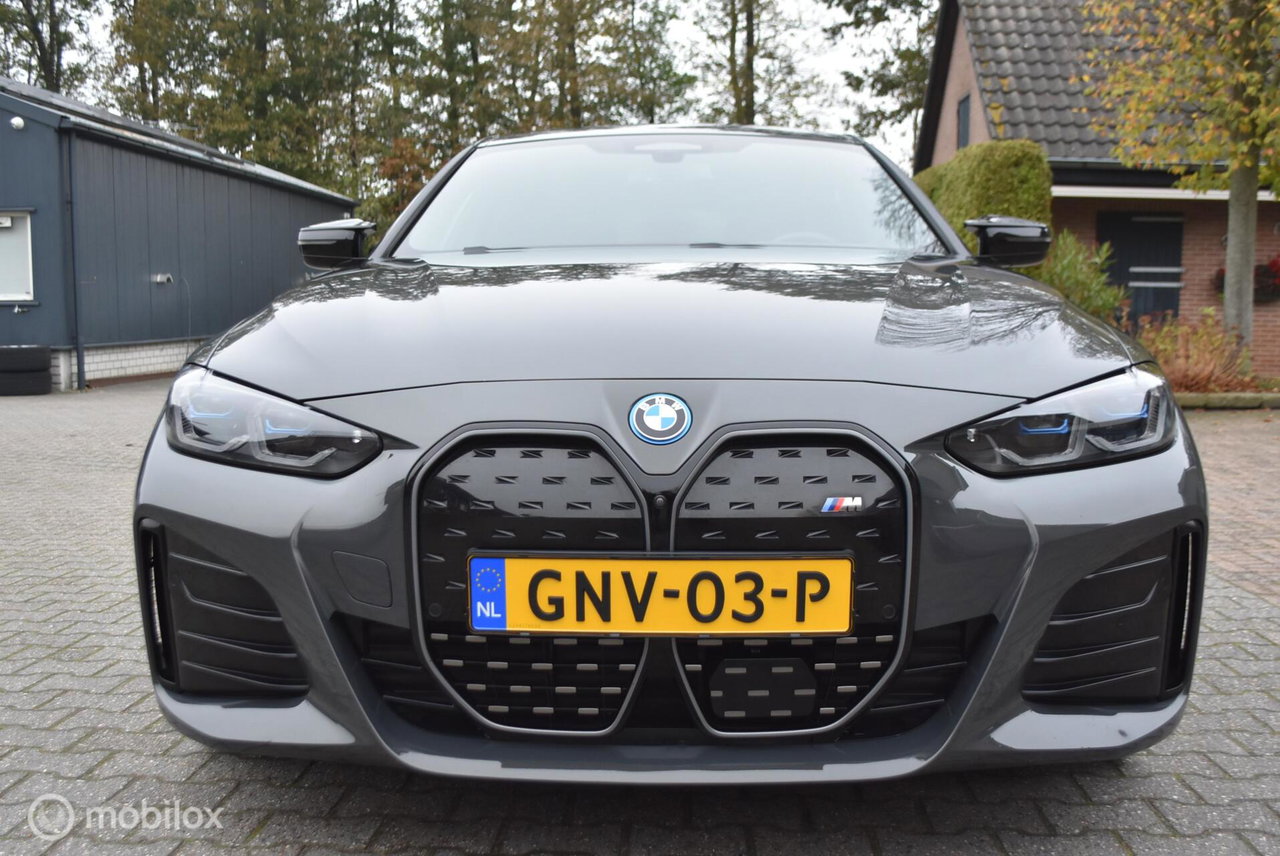 BMW i4