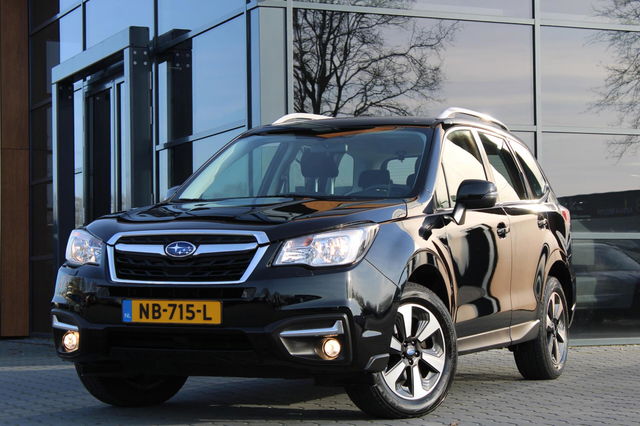 Subaru Forester - 2.0 Comfort Automaat | Trekhaak | Navi | Camera