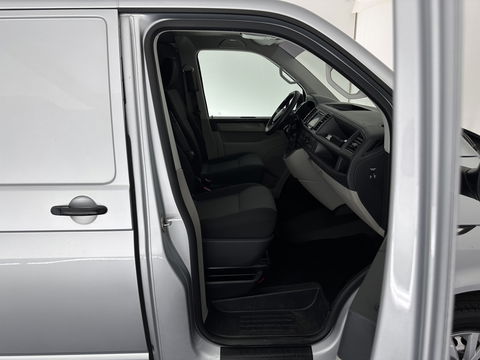 Volkswagen Transporter 2.0 TDI L1H2 Comfortline *NAVI-FULLMAP | AIRCO | CRUISE | CAMERA | COMFORT-SEATS | PDC | TOWBAR*