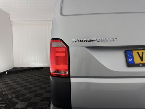 Volkswagen Transporter 2.0 TDI L1H2 Comfortline *NAVI-FULLMAP | AIRCO | CRUISE | CAMERA | COMFORT-SEATS | PDC | TOWBAR*