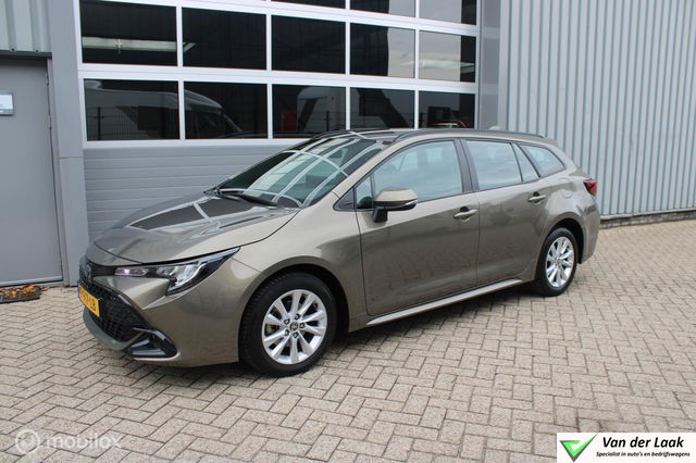 Toyota Corolla Touring Sports - Hybrid 140 Active 1e Eig | NL Auto | Boekjes.