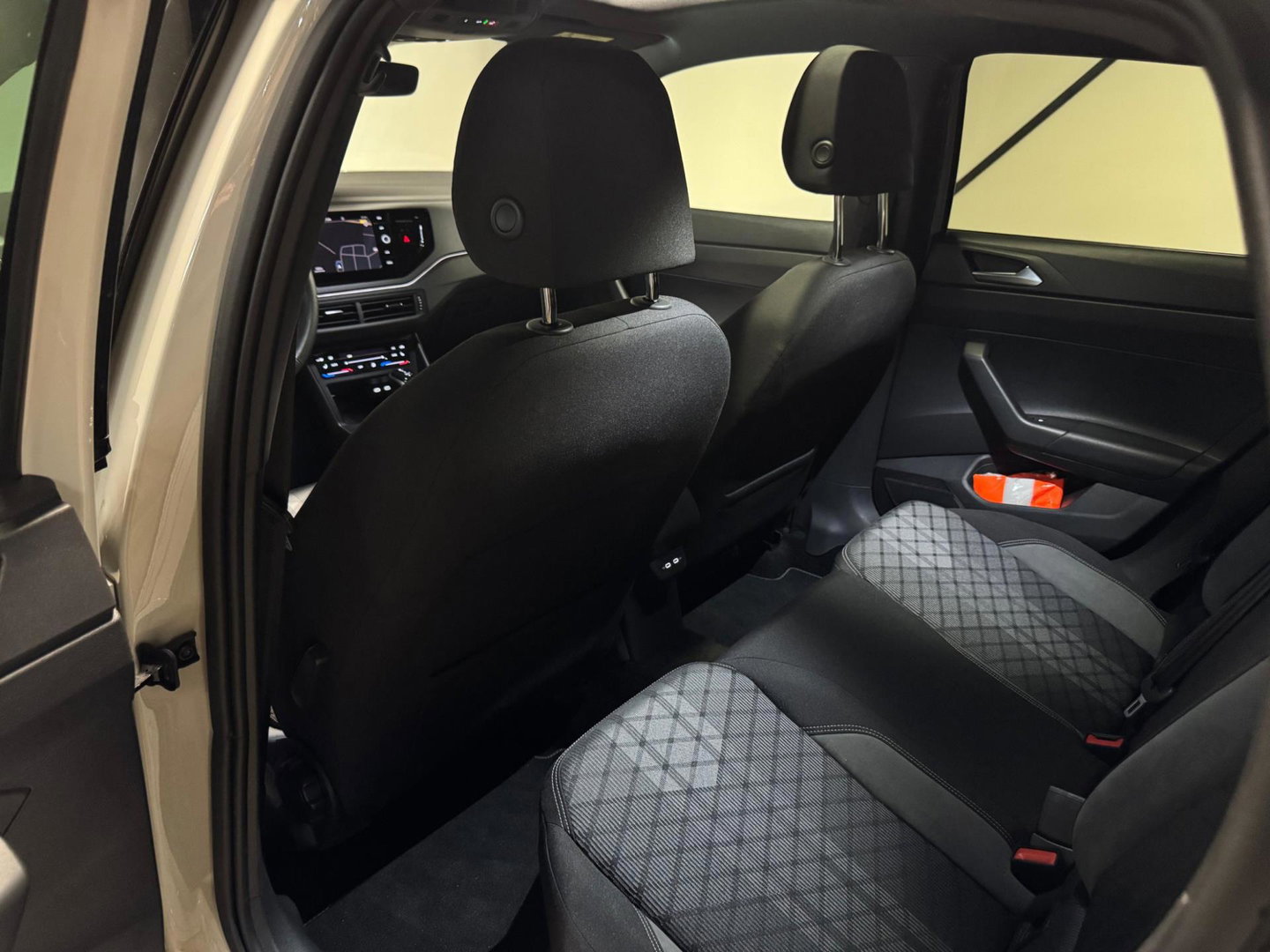 Volkswagen Taigo 1.5 TSI 3x R-Line PANO KEYLESS VOL'