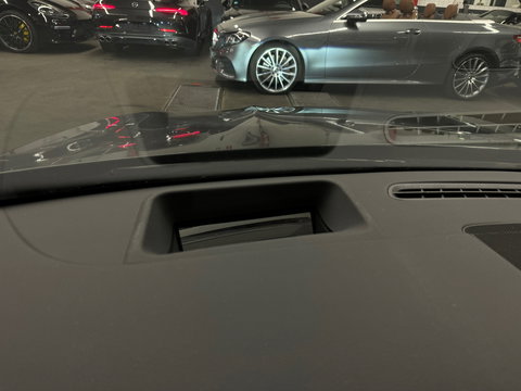 Mercedes-Benz CLA-Klasse Shooting Brake AMG 35 4MATIC Pano