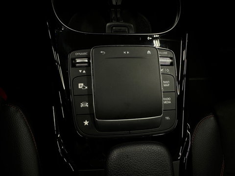 Mercedes-Benz CLA-Klasse Shooting Brake AMG 35 4MATIC Pano