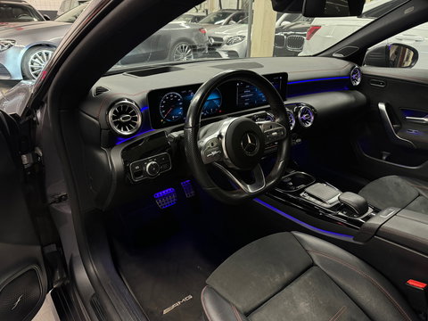 Mercedes-Benz CLA-Klasse Shooting Brake AMG 35 4MATIC Pano