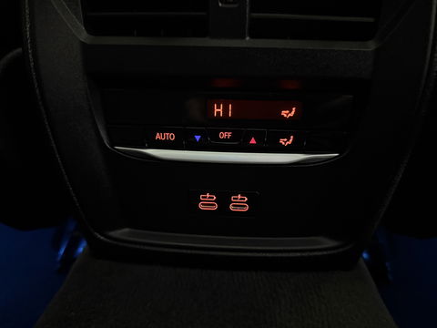 BMW 3-serie 330e High Executive M-Sport | SOH 90% | BMW Laser | Pano | Virtual | Camera | Carplay | HuD | Sfeer | Stoelverw. | Trekh.