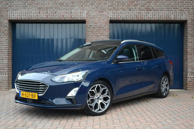 Ford Focus - Wagon 1.0 EcoBoost Titanium Business | Panoramadak | Trekhaak | Leder | Keyless