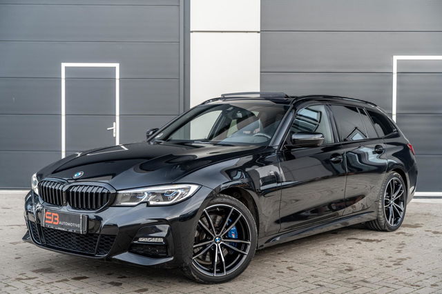BMW 3 Serie - Touring 330e xDrive M Sport Head up|Pano|BOMVOL!