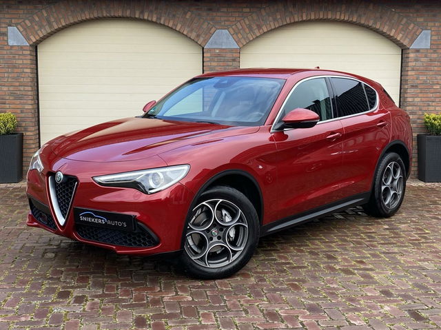 Alfa Romeo Stelvio - 2.0 T AWD Q4 Super Leder Navi Clima 280pk