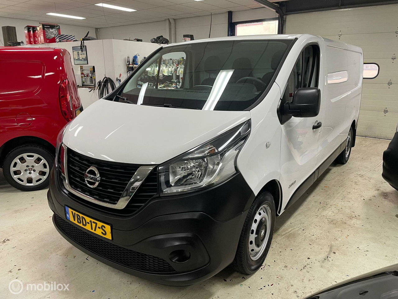 Nissan NV300