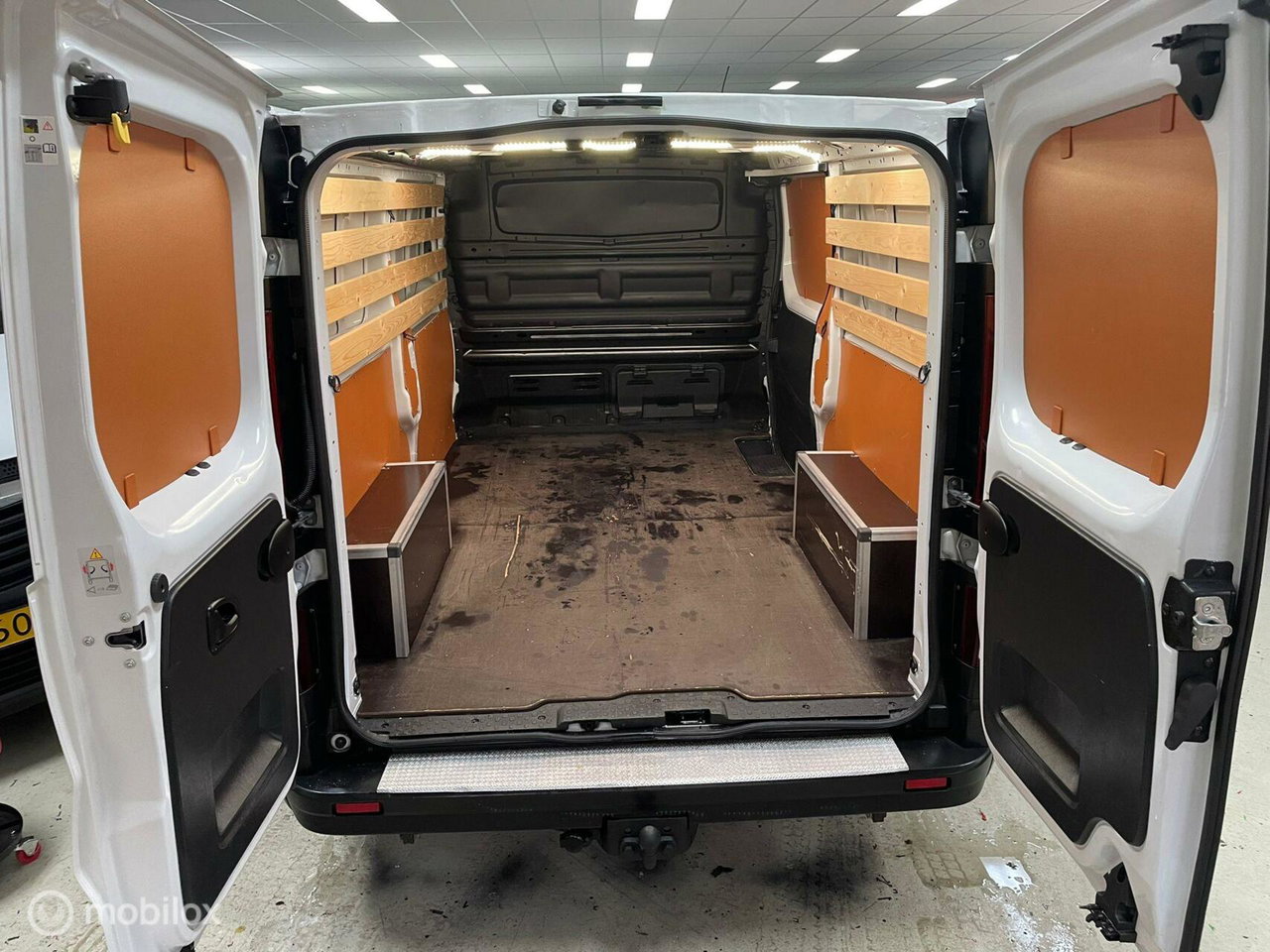 Nissan NV300