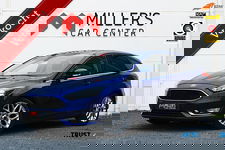 Ford Focus - 1.5 Titanium VOL Camera Carplay Dodehoek 18" Sportvelgen