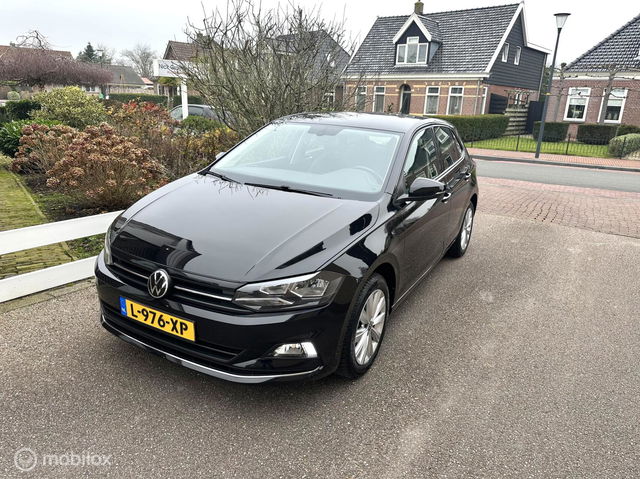 Volkswagen Polo - 1.0 TSI 95PK HIGHLINE CLIMATE CONTROLE CARPLAY ADAPTIVE CRUISE CONTROLE SFEER VERLICHTING!!