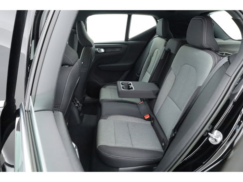 Volvo XC40 1.5 T4 Plug-in hybrid Plus Bright | stoel & stuur verwarming | H&K audio | Elek stoelen & Memory |