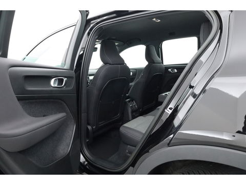Volvo XC40 1.5 T4 Plug-in hybrid Plus Bright | stoel & stuur verwarming | H&K audio | Elek stoelen & Memory |
