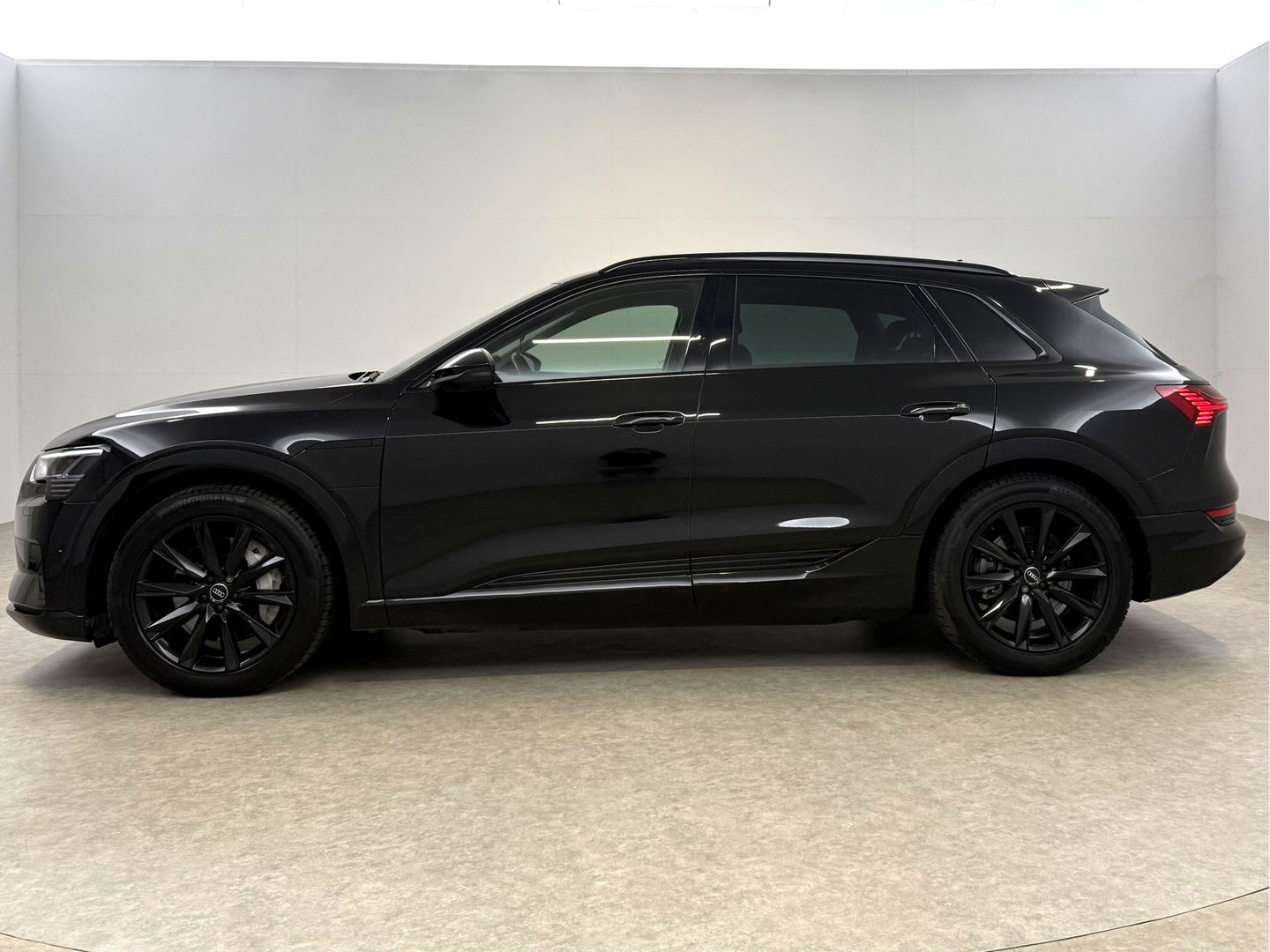 Audi e-tron 50 Quattro Black Edition 71 kWh | SOH 91% | Snelladen | Camera | Virtual | Memory | Cruise | Parkeersens.