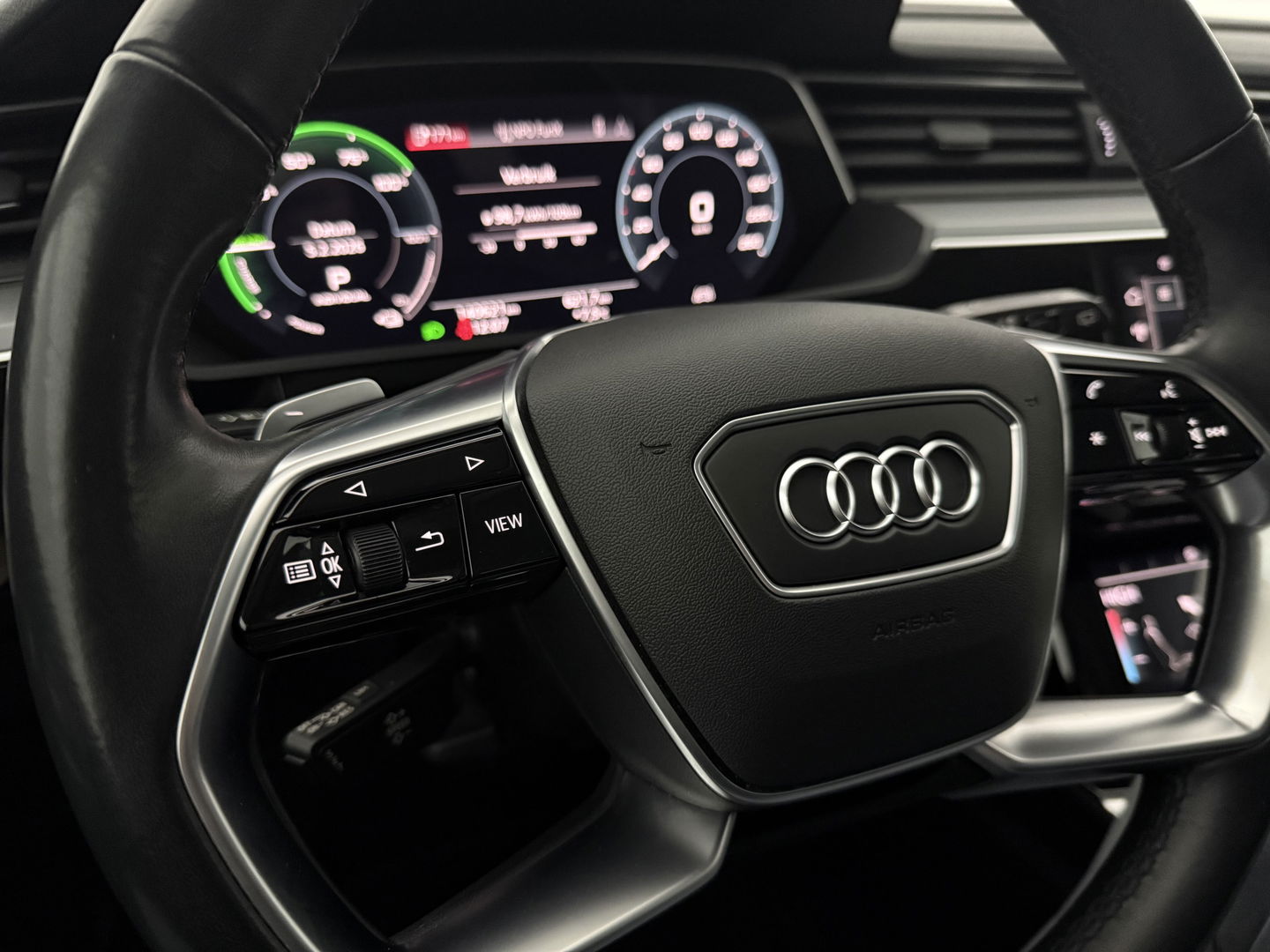 Audi e-tron 50 Quattro Black Edition 71 kWh | SOH 91% | Snelladen | Camera | Virtual | Memory | Cruise | Parkeersens.