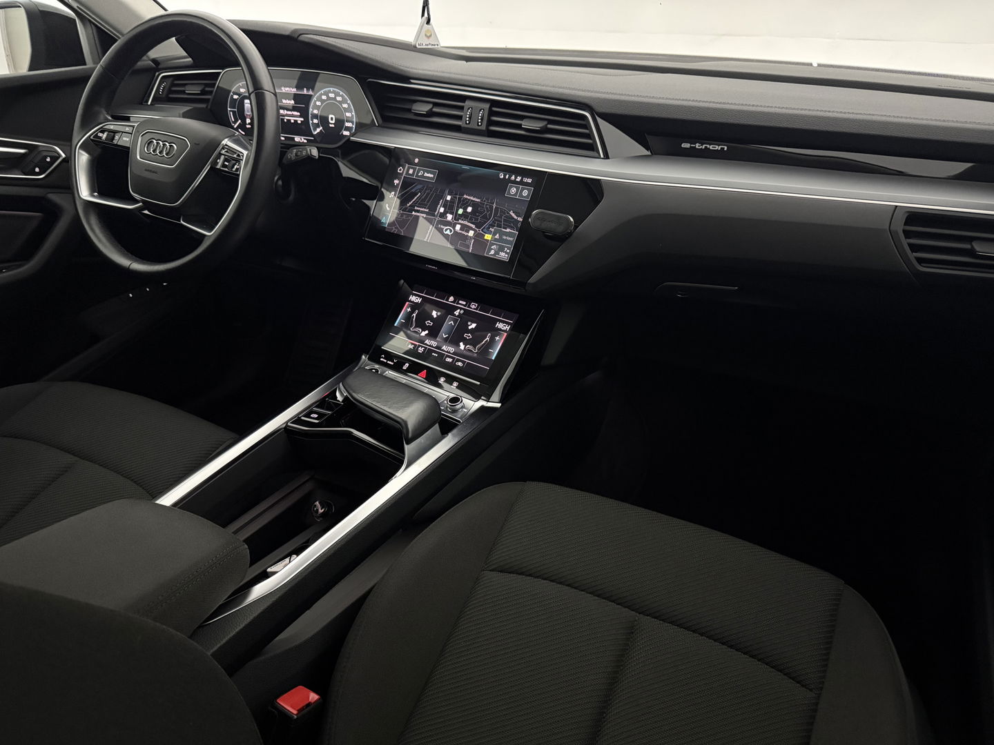 Audi e-tron 50 Quattro Black Edition 71 kWh | SOH 91% | Snelladen | Camera | Virtual | Memory | Cruise | Parkeersens.