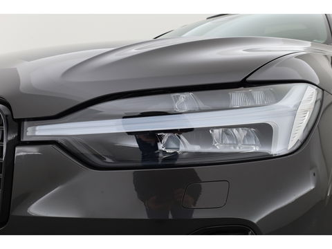 Volvo XC60 2.0 T8 Plug-in hybrid AWD Plus Dark | Luchtvering | ACC | 360 camera | 21 inch | H&K Audio | pano | carplay |