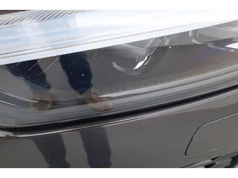 Volvo XC60 2.0 T8 Plug-in hybrid AWD Plus Dark | Luchtvering | ACC | 360 camera | 21 inch | H&K Audio | pano | carplay |