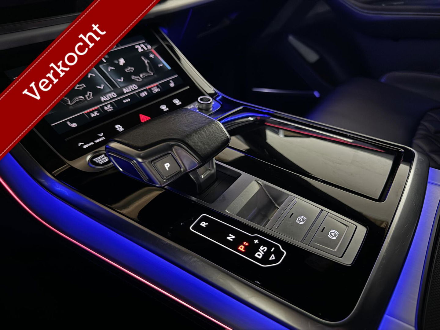 Audi Q8 55 TFSI e Quattro Competition S-Line Pano RS-Seats Sfeer Luchtver. B&O 360º