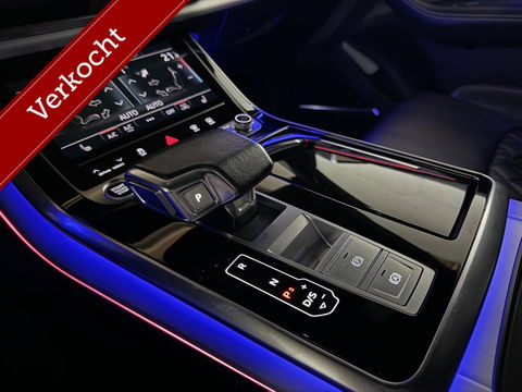 Audi Q8 55 TFSI e Quattro Competition S-Line Pano RS-Seats Sfeer Luchtver. B&O 360º