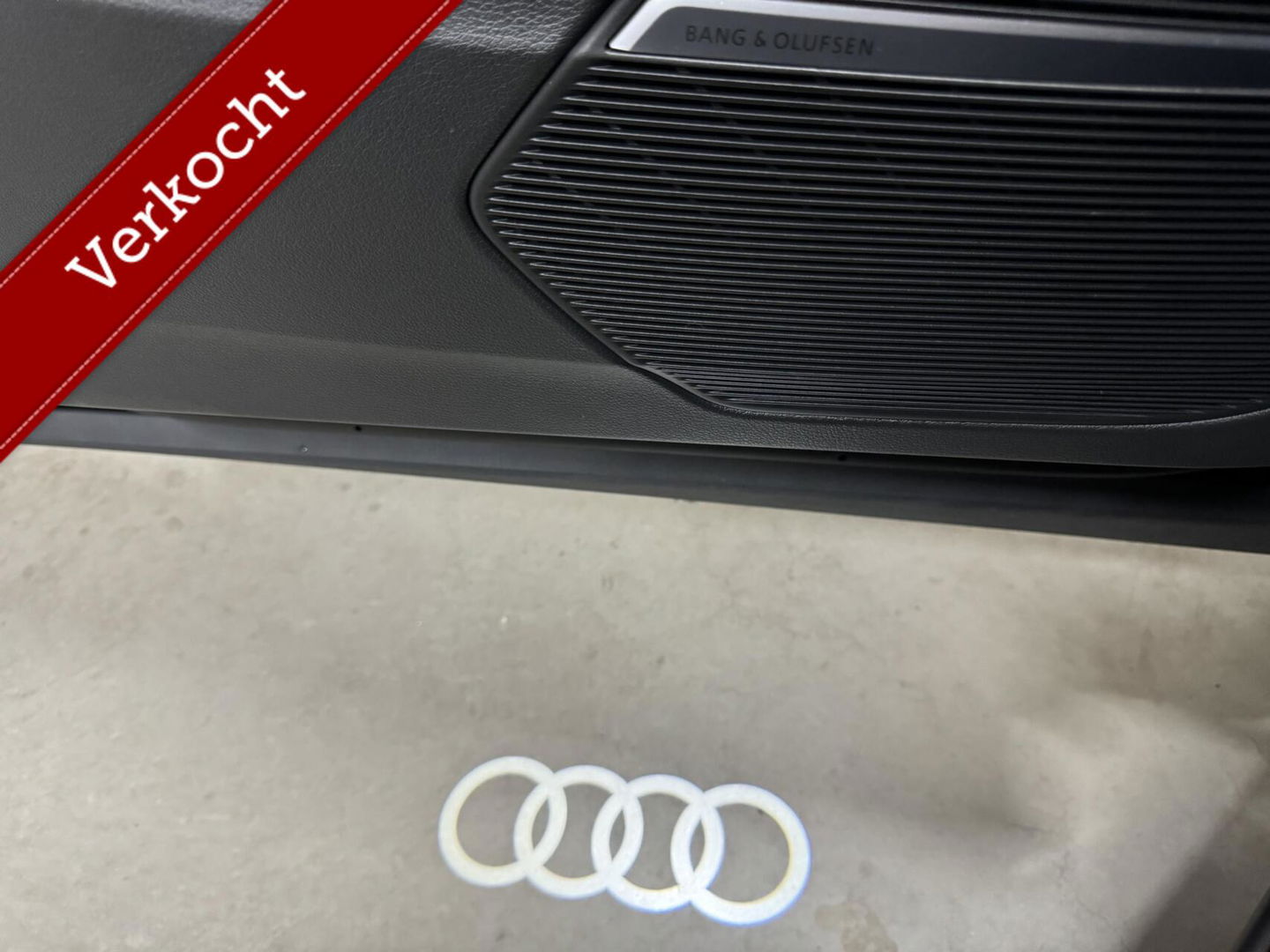 Audi Q8 55 TFSI e Quattro Competition S-Line Pano RS-Seats Sfeer Luchtver. B&O 360º