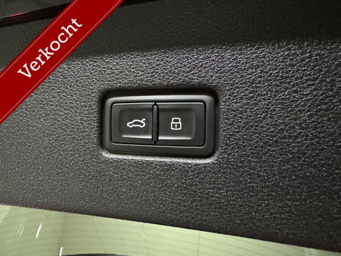 Audi Q8 55 TFSI e Quattro Competition S-Line Pano RS-Seats Sfeer Luchtver. B&O 360º