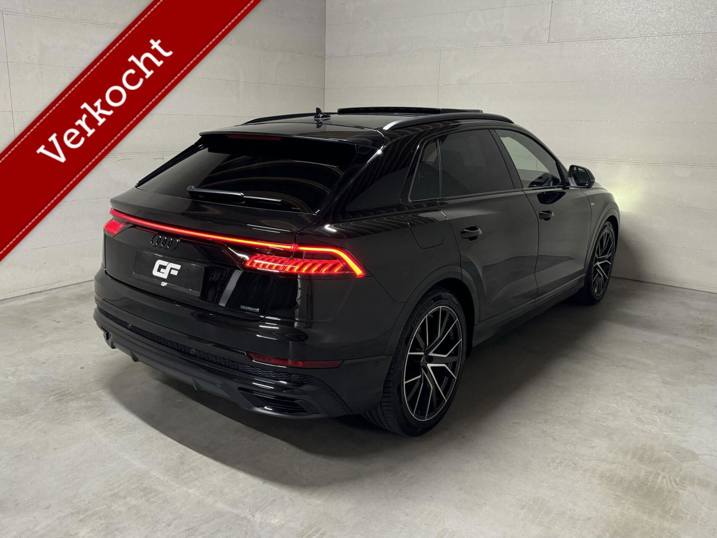 Audi Q8 55 TFSI e Quattro Competition S-Line Pano RS-Seats Sfeer Luchtver. B&O 360º