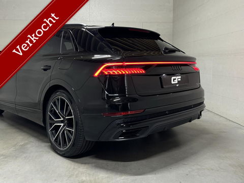 Audi Q8 55 TFSI e Quattro Competition S-Line Pano RS-Seats Sfeer Luchtver. B&O 360º