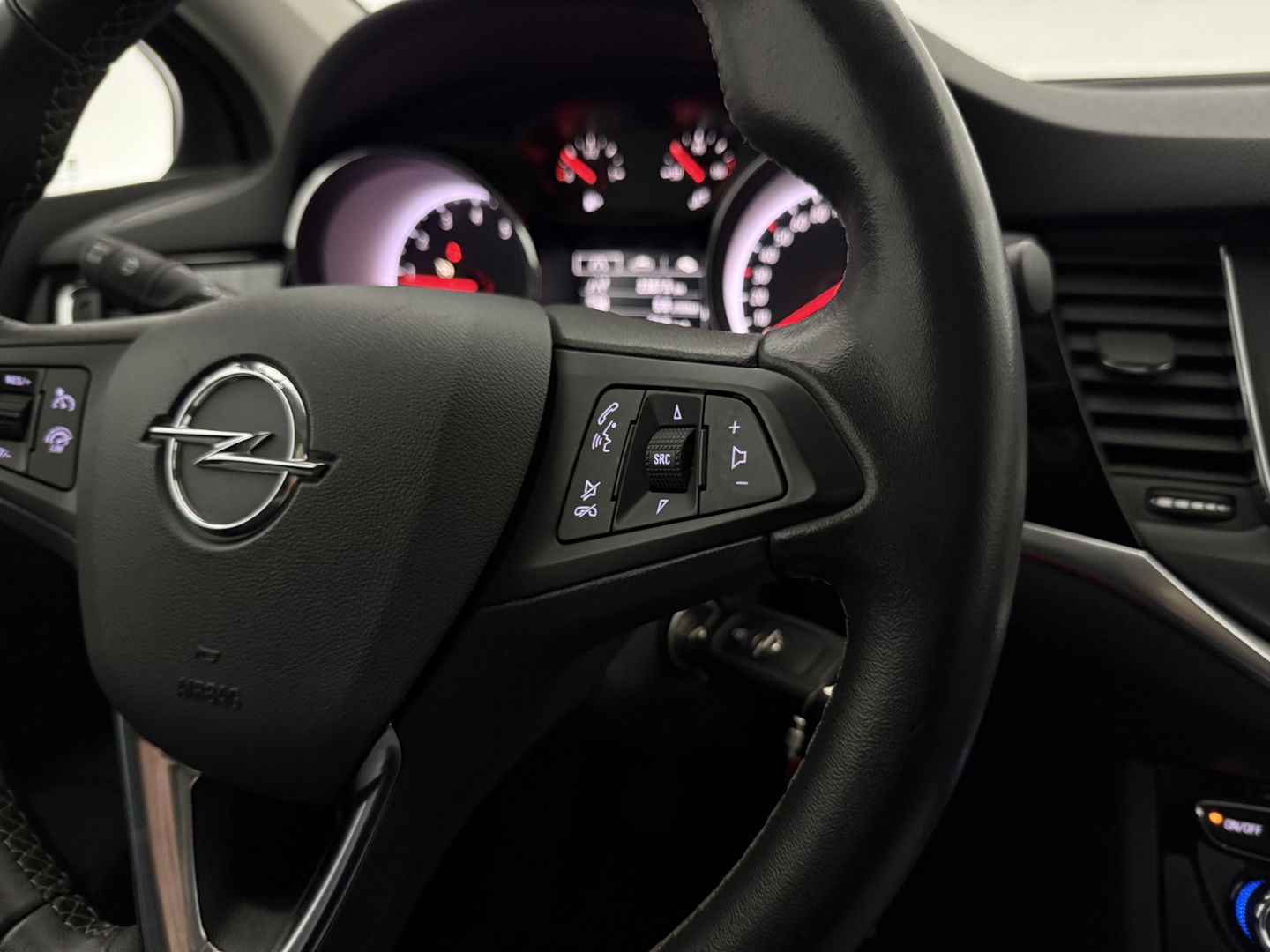 Opel Astra 1.2 Design & Tech | Camera | Carplay | Cruise | Navi | Parkeersens. | LED | NAP