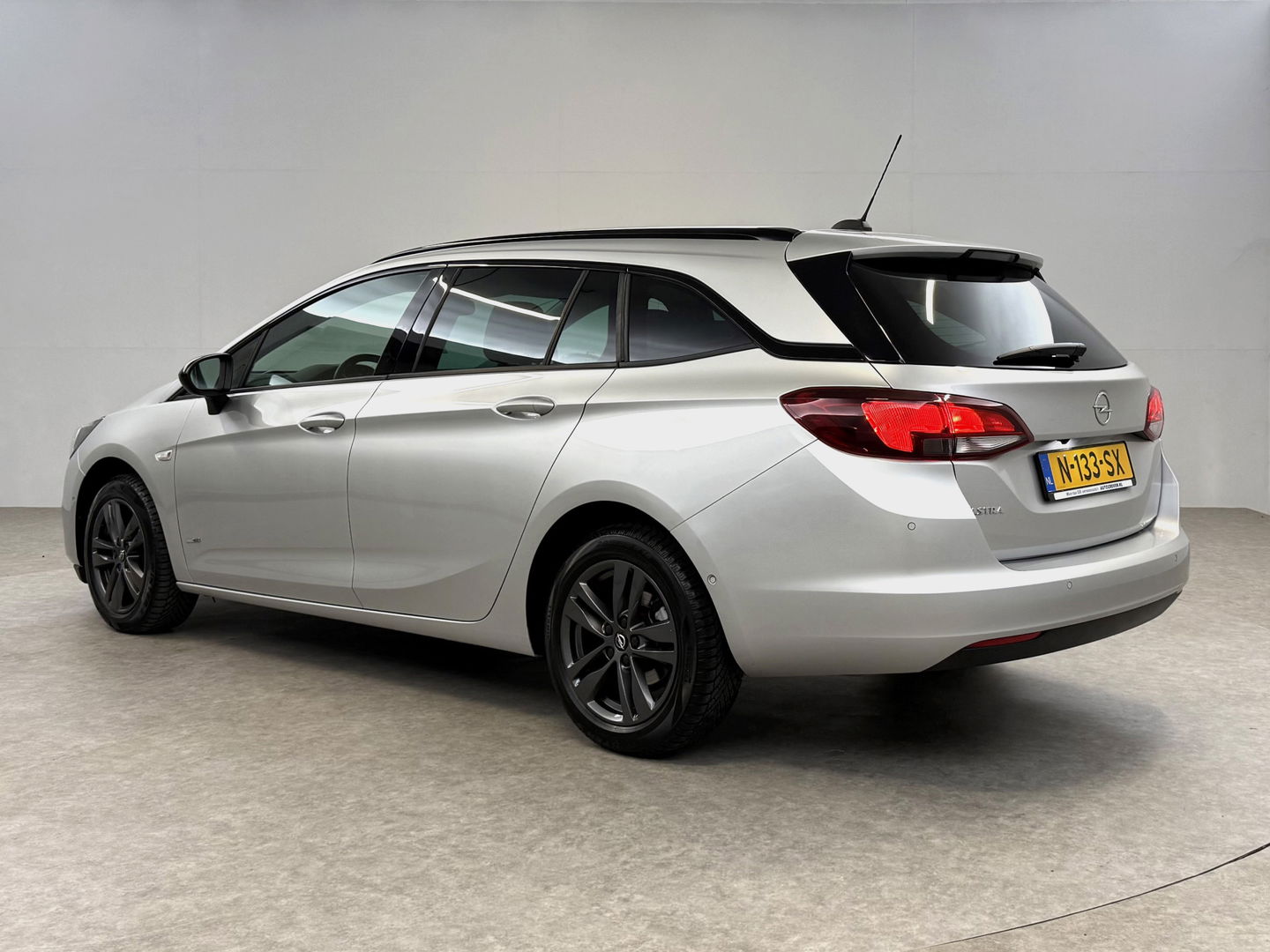 Opel Astra 1.2 Design & Tech | Camera | Carplay | Cruise | Navi | Parkeersens. | LED | NAP