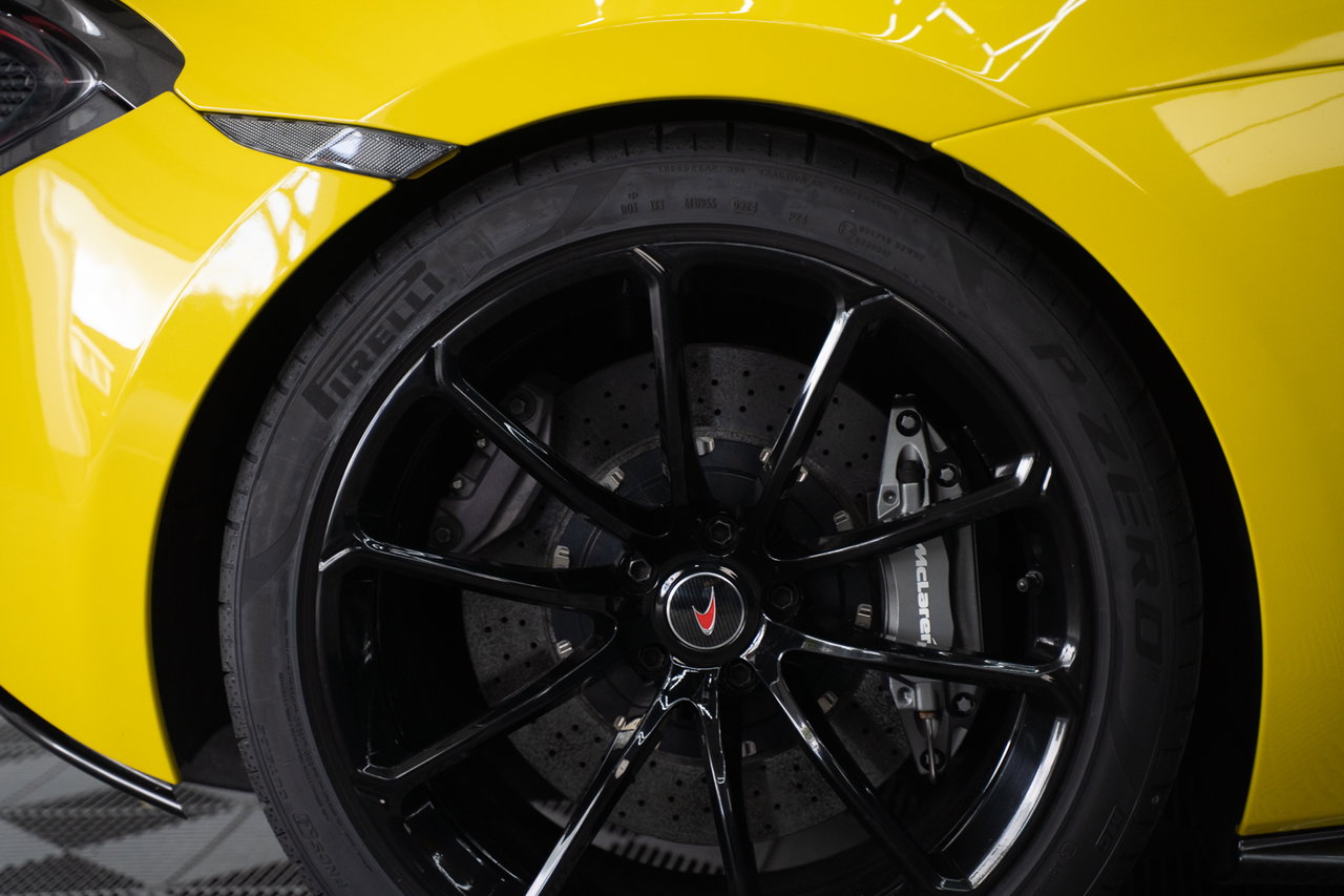 McLaren 570S