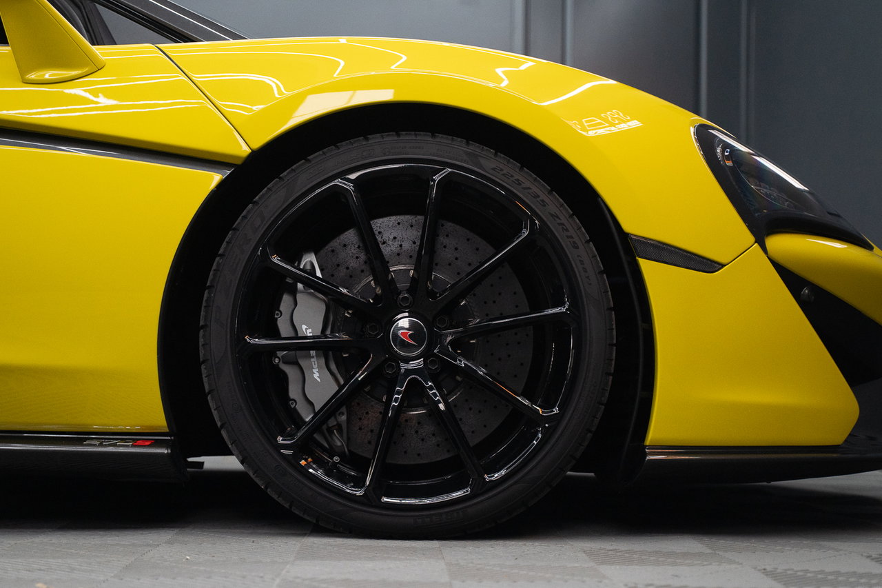 McLaren 570S
