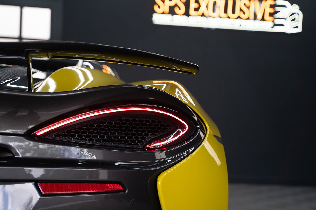 McLaren 570S
