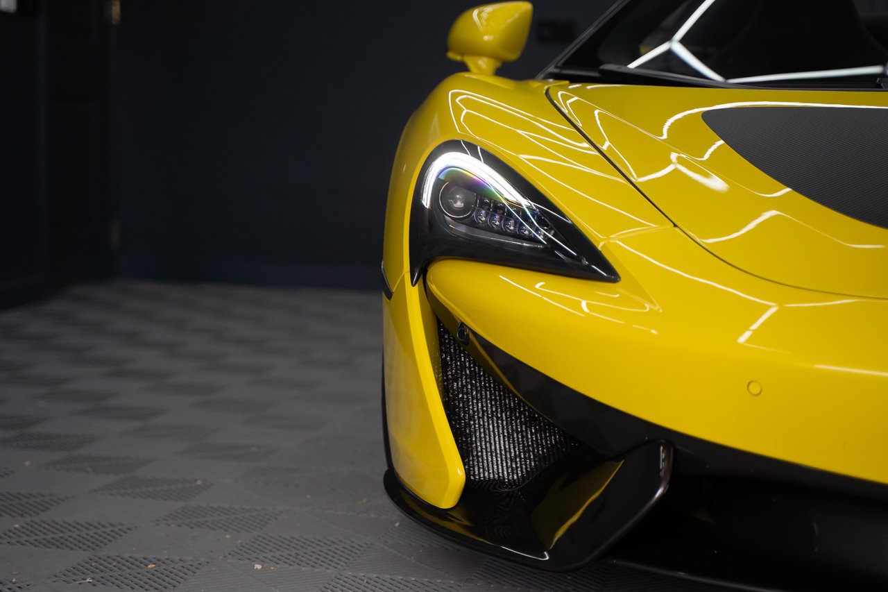 McLaren 570S