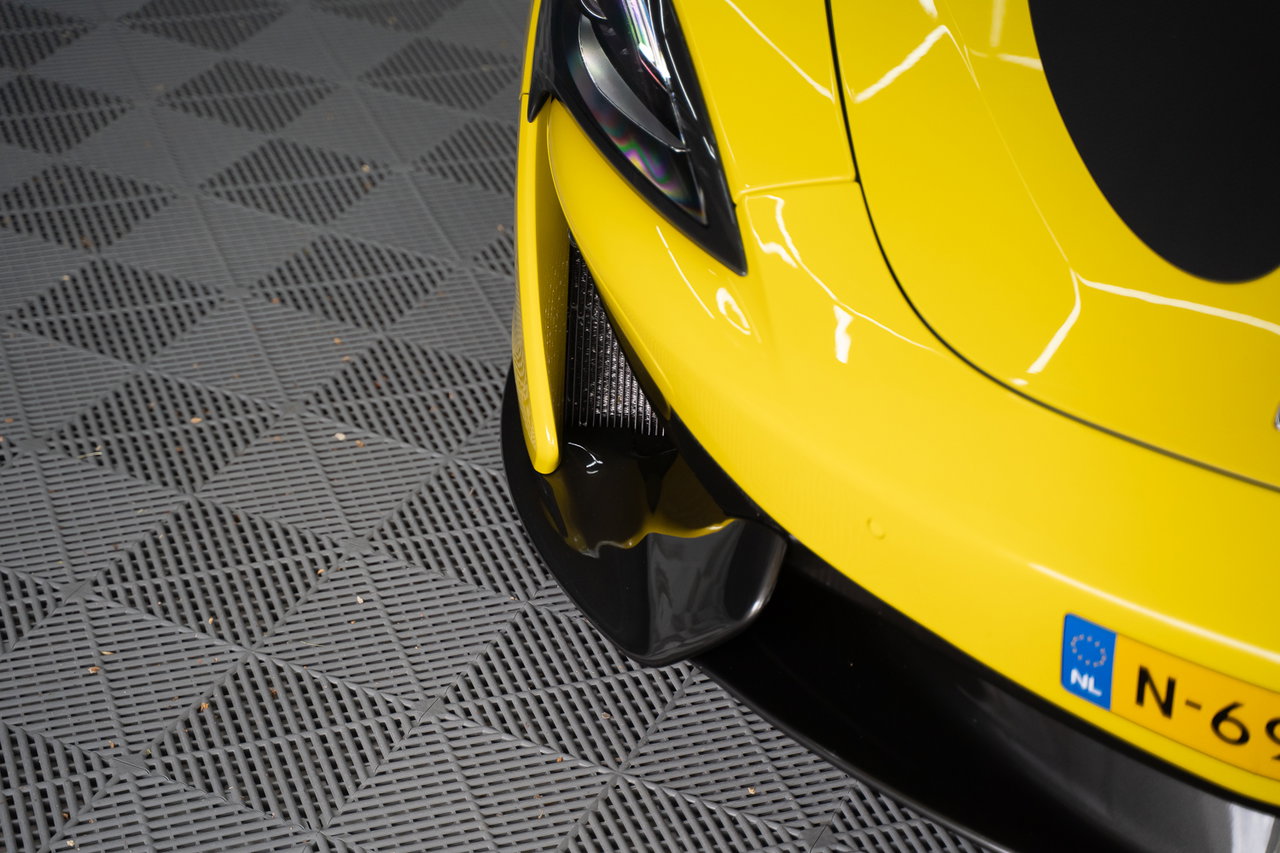 McLaren 570S