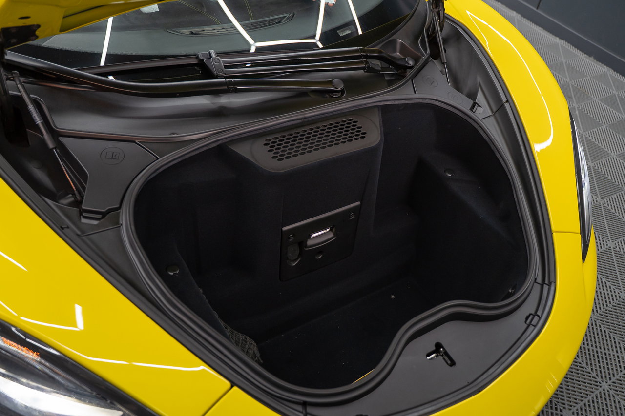 McLaren 570S