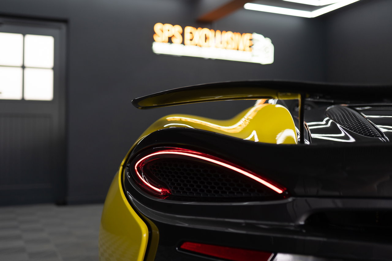 McLaren 570S