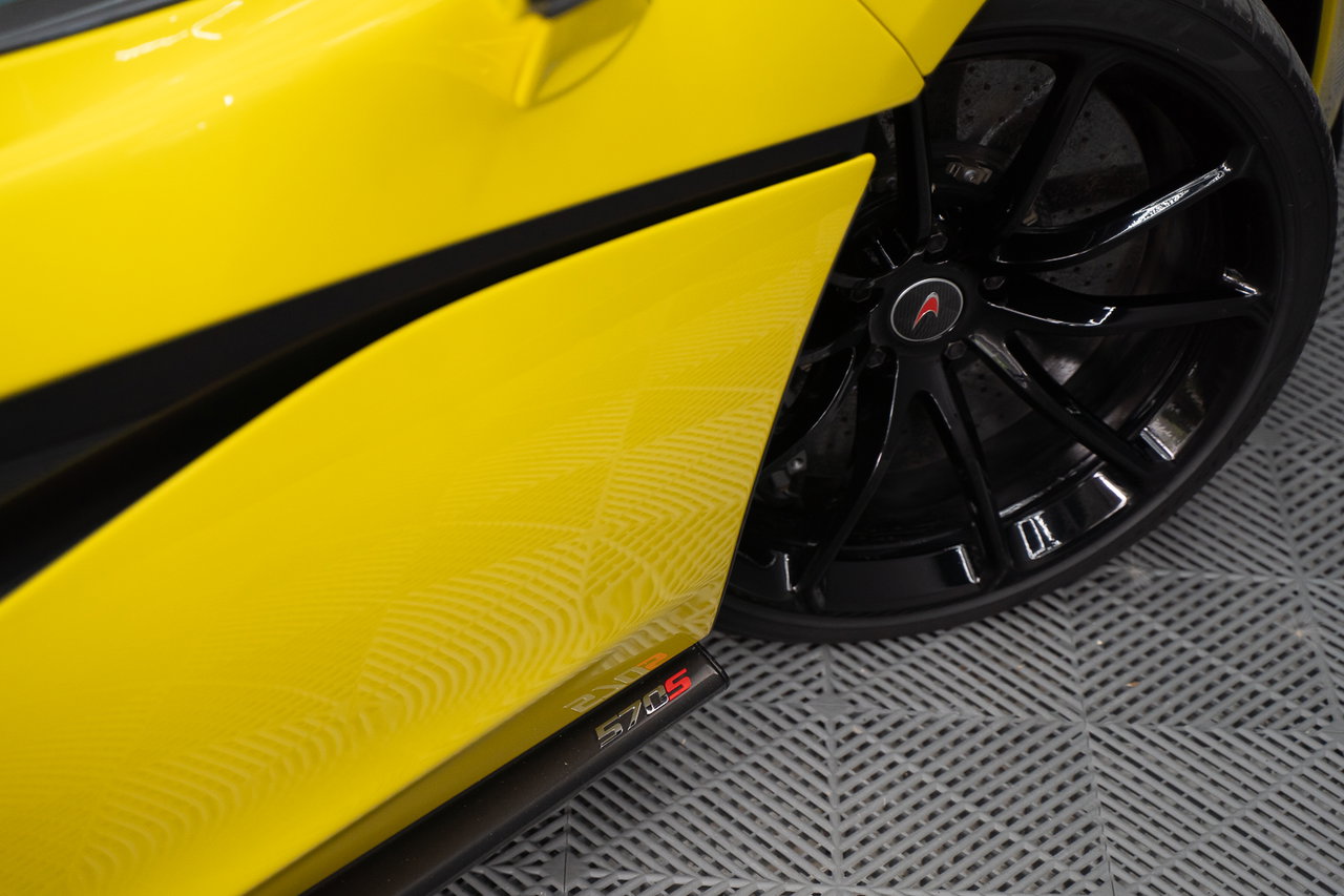 McLaren 570S