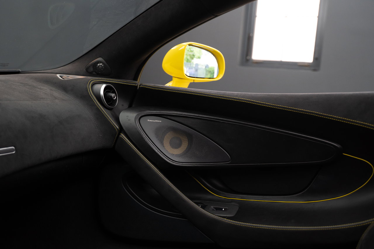 McLaren 570S