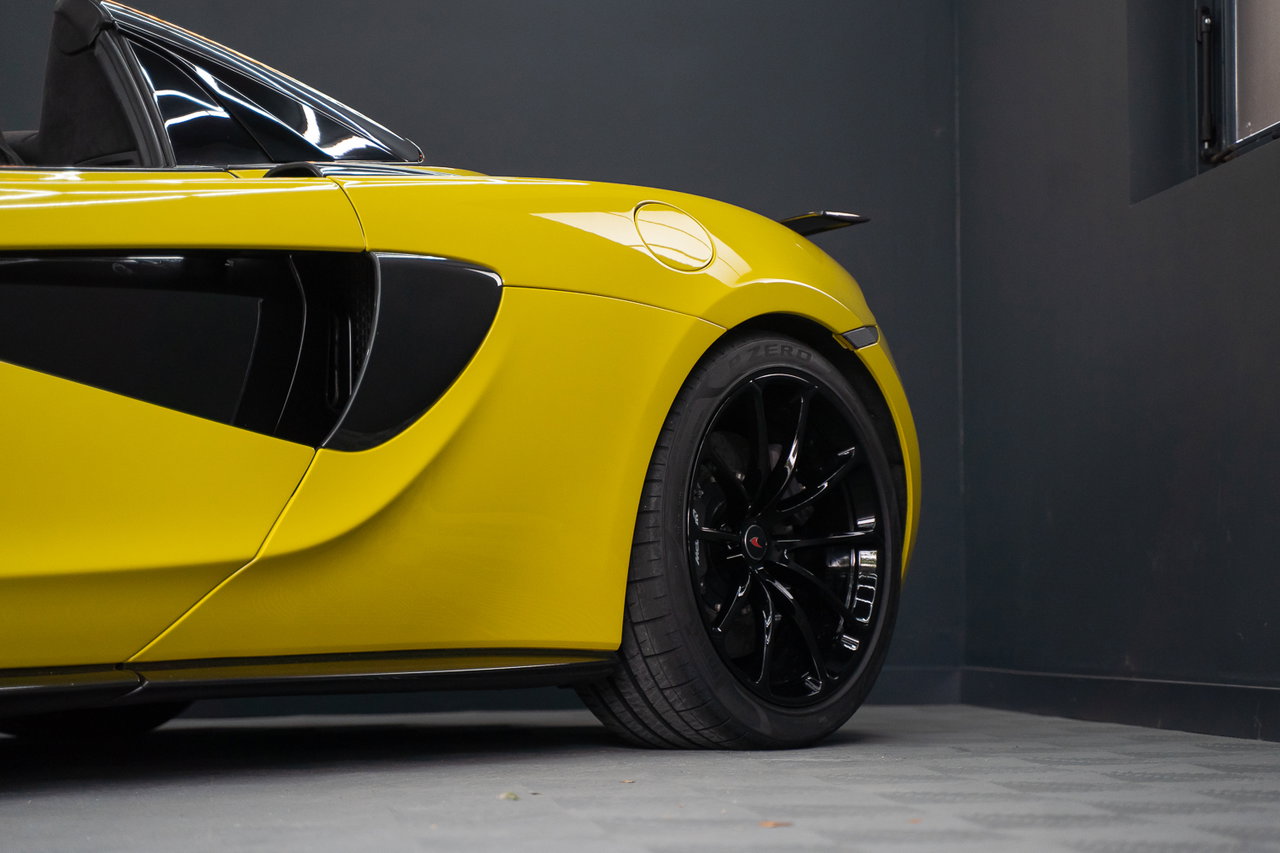 McLaren 570S