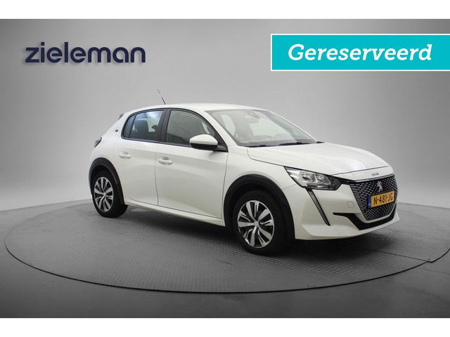 Peugeot e-208 - Active 50 kWh - Carplay, Navi, Cruise, SOH 90,9% GERESERVEERD!!!