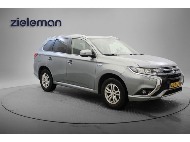 Mitsubishi Outlander - 2.0 PHEV Business Edition - Navi, Camera, Cruise, Half Leer
