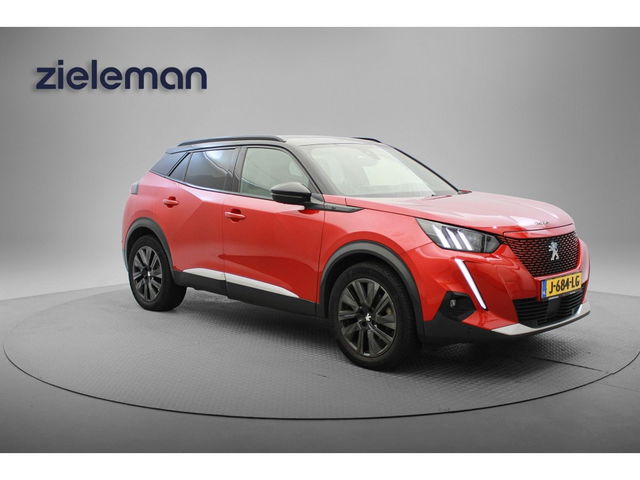 Peugeot e-2008 - GT 50 kWh - Pano, Digitaal Cockpit, Carplay, Camera, Leer, Stoel